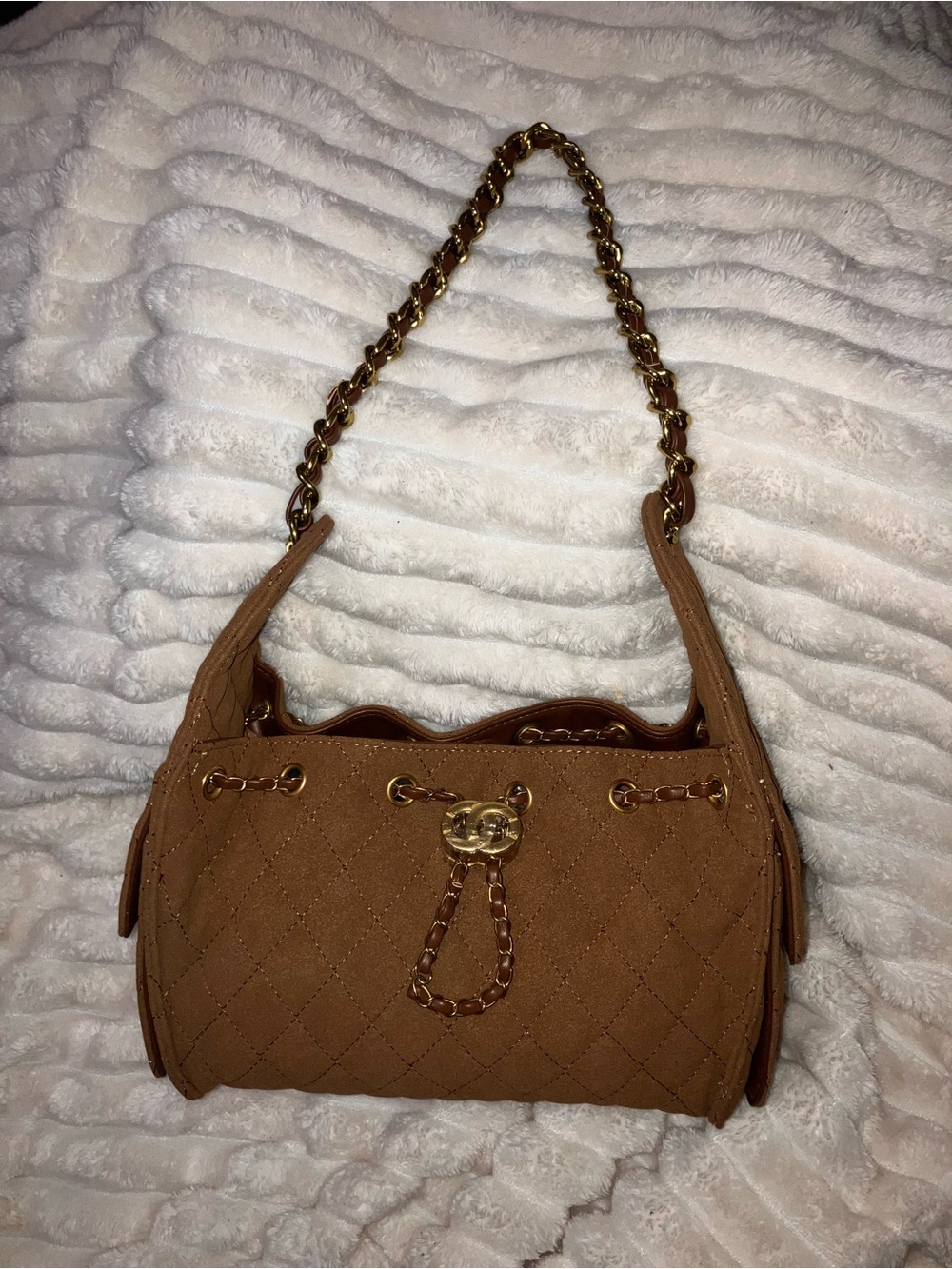 Adornia Brown Quilted Bag With Chain Strap and Side Pockets - Picture 3 of 16